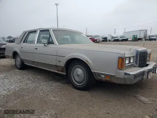 1989 Lincoln Town Car with VIN 1LNBM81F5KY790569, listed as a Copart auction lot 86815844 with 28,022 mi miles and Clean Title. Bid and sale history available at carsss.com. Image 4.