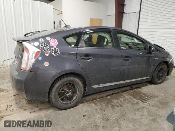 2014 Toyota Prius Four with VIN JTDKN3DU5E1747880, listed as a Copart auction lot 48111165 with Not Provided miles and Salvage Title. Bid and sale history available at DreamBid. Image 3.