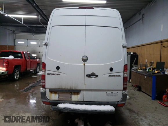 2011 Freightliner Sprinter with VIN WDRPE8CCXB5547450, listed as a Copart auction lot 43731135 with 212,275 mi miles and Clean Title. Bid and sale history available at DreamBid. Image 6.