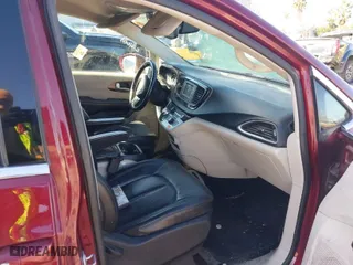 2017 Chrysler Pacifica Touring-L with VIN 2C4RC1BG0HR612974, listed as a IAAI auction lot 41505374 with 1 mi miles. Bid and sale history available at carsss.com. Image 5.