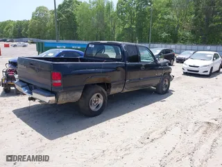 2000 Dodge Ram 1500 with VIN 3B7HC13Z0YG110645, listed as a IAAI auction lot 42038503 with 1 mi miles. Bid and sale history available at carsss.com. Image 4.