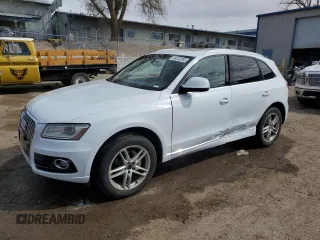 2014 Audi Q5 Premium Plus with VIN WA1LFAFP2EA071623, listed as a Copart auction lot 49332095 with 103,772 mi miles and Salvage Title. Bid and sale history available at carsss.com. Image 1.