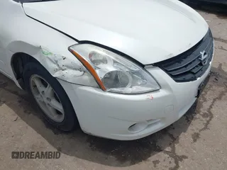 2012 Nissan Altima S z VIN 1N4AL2AP4CN533713, wystawiony jako IAAI lot #42387384 z przebiegiem 229 745 mil mil oraz . Historia ofert i sprzedaży dostępna na DreamBid. Obrazek 6.