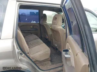 2004 Honda Pilot LX with VIN 2HKYF18144H501874, listed as a IAAI auction lot 41717956 with 290,828 mi miles. Bid and sale history available at carsss.com. Image 8.
