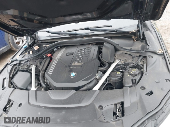 2021 BMW 7 Series 740i z VIN WBA7T2C06MCE57381, wystawiony jako IAAI lot #41620500 z przebiegiem 58 326 mil mil oraz . Historia ofert i sprzedaży dostępna na DreamBid. Obrazek 10.
