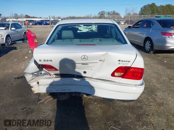 1999 Mercedes-Benz E-Class with VIN WDBJF82H0XX015778, listed as a IAAI auction lot 41269886 with 184,011 mi miles. Bid and sale history available at carsss.com. Image 16.