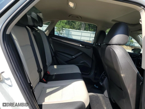 2020 Volkswagen Passat 2.0T R-Line with VIN 1VWMA7A33LC008609, listed as a Copart auction lot 65631523 with 31,701 mi miles and Salvage Title. Bid and sale history available at carsss.com. Image 10.