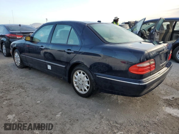 2000 Mercedes-Benz E-Class with VIN WDBJF65J7YB047628, listed as a Copart auction lot 75278704 with 0 mi miles and Salvage Title. Bid and sale history available at carsss.com. Image 2.