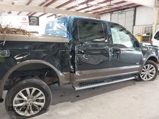 2016 Ford F-150 XLT z VIN 1FTEW1EG4GFB63497, wystawiony jako IAAI lot #42253976 z przebiegiem 47 166 mil mil oraz . Historia ofert i sprzedaży dostępna na DreamBid. Obrazek 12.