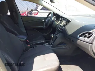 2015 Dodge Dart SXT z VIN 1C3CDFBB3FD212285, wystawiony jako IAAI lot #42231934 z przebiegiem 123 696 mil mil oraz . Historia ofert i sprzedaży dostępna na DreamBid. Obrazek 5.