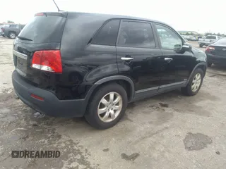 2012 Kia Sorento LX with VIN 5XYKTCA61CG272964, listed as a IAAI auction lot 42210384 with 181,948 mi miles and . Bid and sale history available at DreamBid. Image 4.