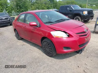 2008 Toyota Yaris z VIN JTDBT923381243044, wystawiony jako IAAI lot #42422419 z przebiegiem 204 928 mil mil oraz . Historia ofert i sprzedaży dostępna na DreamBid. Obrazek 1.