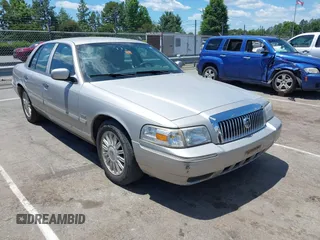 2009 Mercury Grand Marquis LS z VIN 2MEHM75V89X608107, wystawiony jako IAAI lot #42353116 z przebiegiem 82 261 mil mil oraz . Historia ofert i sprzedaży dostępna na DreamBid. Obrazek 1.