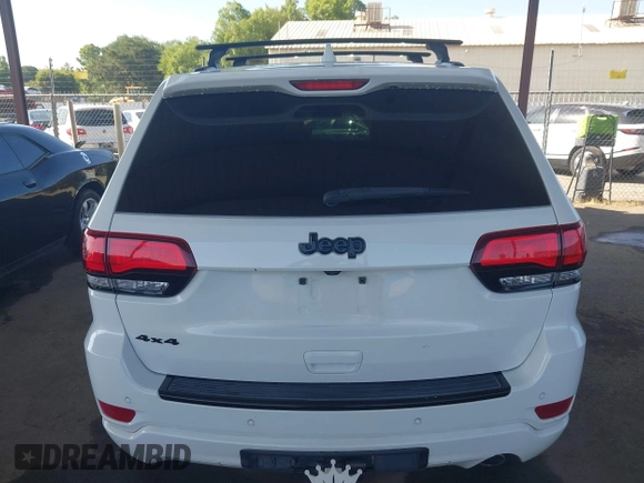 2018 Jeep Grand Cherokee Laredo E with VIN 1C4RJFAG5JC303228, listed as a IAAI auction lot 42375212 with 98,155 mi miles and . Bid and sale history available at DreamBid. Image 16.