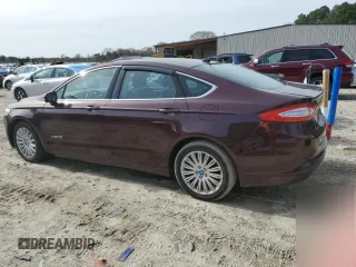 2013 Ford Fusion SE Hybrid with VIN 3FA6P0LU5DR173920, listed as a Copart auction lot 50884705 with 121,385 mi miles and Salvage Title. Bid and sale history available at carsss.com. Image 2.