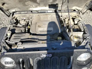 2018 Jeep Wrangler Unlimited Rubicon Recon with VIN 1C4BJWFGXJL899785, listed as a Copart auction lot 50102975 with 114,926 mi miles and Salvage Title. Bid and sale history available at DreamBid. Image 12.