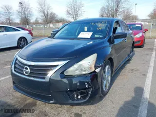 2014 Nissan Altima 2.5 with VIN 1N4AL3AP4EN254416, listed as a IAAI auction lot 41870787 with 167,121 mi miles. Bid and sale history available at carsss.com. Image 6.