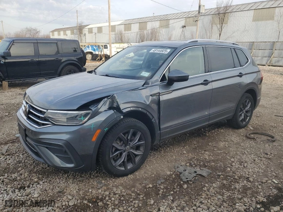 2022 Volkswagen Tiguan SE with VIN 3VV2B7AX4NM027151, listed as a Copart auction lot 49144925 with 87,749 mi miles and Salvage Title. Bid and sale history available at carsss.com. Image 1.