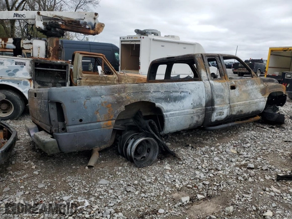 2001 Dodge Ram 3500 with VIN 1B7MF33611J588987, listed as a Copart auction lot 80669104 with 0 mi miles and Non Repairable. Bid and sale history available at carsss.com. Image 3.