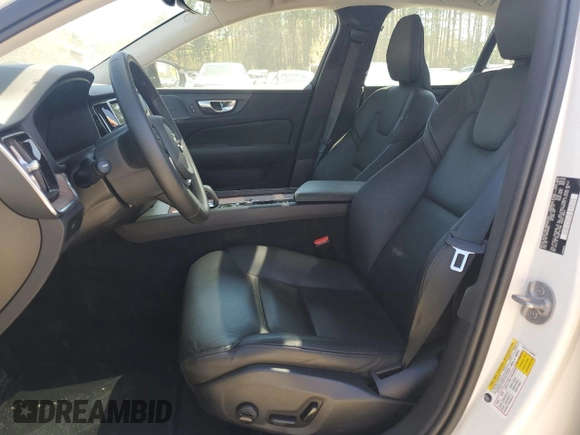 2024 Volvo S60 Plus Dark Theme z VIN 7JRL12FL4RG300900, wystawiony jako Copart lot #54564055 z przebiegiem Nie podano mil oraz Czysty tytuł • Clean title. Historia ofert i sprzedaży dostępna na DreamBid. Obrazek 7.
