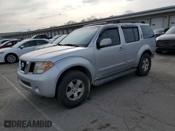 2006 Nissan Pathfinder SE z VIN 5N1AR18U76C662295, wystawiony jako Copart lot #53984805 z przebiegiem 314 037 mil mil oraz Szkoda całkowita • Salvage title. Historia ofert i sprzedaży dostępna na DreamBid. Obrazek 1.