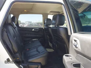 2013 Nissan Pathfinder SV with VIN 5N1AR2MN6DC661849, listed as a IAAI auction lot 41968295 with 186,113 mi miles. Bid and sale history available at carsss.com. Image 8.