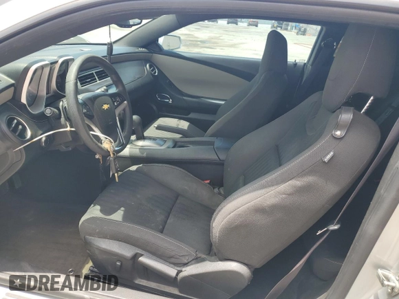 2012 Chevrolet Camaro 2LS z VIN 2G1FA1E35C9142332, wystawiony jako Copart lot #55449195 z przebiegiem 142 323 mil mil oraz Szkoda całkowita • Salvage title. Historia ofert i sprzedaży dostępna na DreamBid. Obrazek 7.