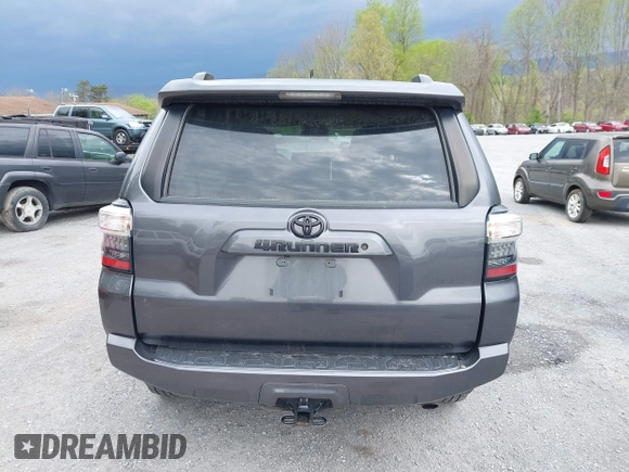 2021 Toyota 4Runner SR5 with VIN JTEMU5JR8M5855842, listed as a IAAI auction lot 42016331 with 87,455 mi miles and . Bid and sale history available at DreamBid. Image 16.