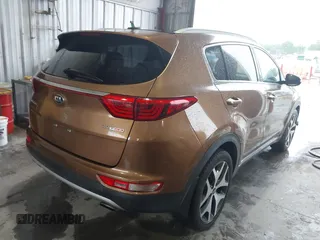 2017 Kia Sportage SX Turbo z VIN KNDPR3A6XH7167204, wystawiony jako IAAI lot #42403880 z przebiegiem 157 308 mil mil oraz . Historia ofert i sprzedaży dostępna na DreamBid. Obrazek 4.
