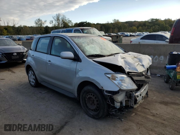 2005 Scion xA z VIN JTKKT624550121979, wystawiony jako Copart lot #73280404 z przebiegiem Nie podano mil oraz Szkody całkowita. Historia ofert i sprzedaży dostępna na DreamBid. Obrazek 4.