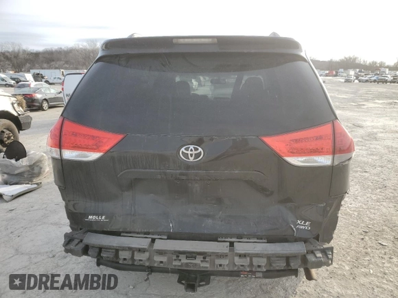 2011 Toyota Sienna XLE с VIN 5TDDK3DC3BS005680, выставлен на аукционе Copart как лот 88833815 с пробегом 256 679 миль миль и Списание • Salvage title. История ставок и продаж доступна на DreamBid. Изображение 6.