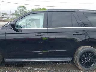 2022 Ford Expedition XLT z VIN 1FMJU1JT2NEA09523, wystawiony jako IAAI lot #42113474 z przebiegiem 52 622 mil mil oraz . Historia ofert i sprzedaży dostępna na DreamBid. Obrazek 14.