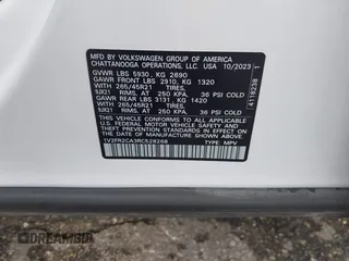 2024 Volkswagen Atlas SEL Premium R-Line z VIN 1V2FR2CA3RC528268, wystawiony jako IAAI lot #40248966 z przebiegiem 13 401 mil mil oraz . Historia ofert i sprzedaży dostępna na DreamBid. Obrazek 9.