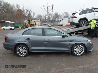 2016 Volkswagen Jetta Sedan 1.8T SEL with VIN 3VWL17AJ4GM251702, listed as a IAAI auction lot 41924085 with 93,605 mi miles. Bid and sale history available at carsss.com. Image 13.
