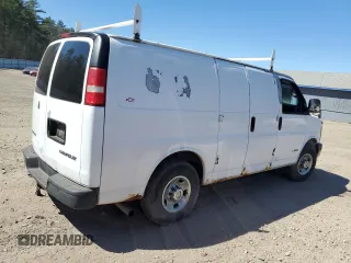 2006 Chevrolet Express Cargo Van with VIN 1GCGG25V561211868, listed as a Copart auction lot 69066834 with Not Provided miles and Non Repairable. Bid and sale history available at carsss.com. Image 3.