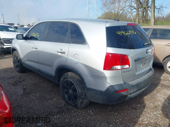 2013 Kia Sorento LX with VIN 5XYKTCA61DG405806, listed as a IAAI auction lot 41966976 with 129,942 mi miles and . Bid and sale history available at DreamBid. Image 3.