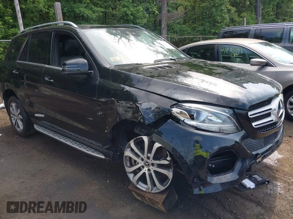 2019 Mercedes-Benz GLE 400 with VIN 4JGDA5GB5KB218442, listed as a IAAI auction lot 42204715 with 50,324 mi miles and . Bid and sale history available at DreamBid. Image 6.