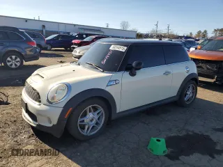 2007 MINI Hardtop S with VIN WMWMF73577TT86065, listed as a Copart auction lot 57262795 with 100,052 mi miles and Salvage Title. Bid and sale history available at DreamBid. Image 1.