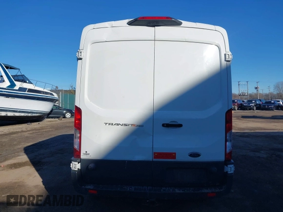 2018 Ford Transit с VIN 1FTBW2CM6JKA87295, выставлен на аукционе IAAI как лот 41616873 с пробегом 92 466 миль миль и . История ставок и продаж доступна на DreamBid. Изображение 16.