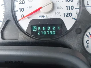 2006 Dodge 1500 ST with VIN 1D7HU18NX6J112309, listed as a IAAI auction lot 42113737 with 270,730 mi miles. Bid and sale history available at carsss.com. Image 7.