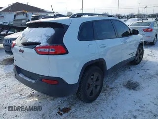 2016 Jeep Cherokee Latitude with VIN 1C4PJMCB7GW304109, listed as a IAAI auction lot 41330879 with 114,503 mi miles. Bid and sale history available at carsss.com. Image 4.