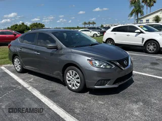 2017 Nissan Sentra SV z VIN 3N1AB7AP4HY385568, wystawiony jako Copart lot #59731115 z przebiegiem 124 776 mil mil oraz Czysty tytuł • Clean title. Historia ofert i sprzedaży dostępna na DreamBid. Obrazek 1.