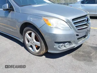 2011 Mercedes-Benz R 350 with VIN 4JGCB6FE0BA114232, listed as a IAAI auction lot 41876271 with 105,954 mi miles and . Bid and sale history available at DreamBid. Image 6.