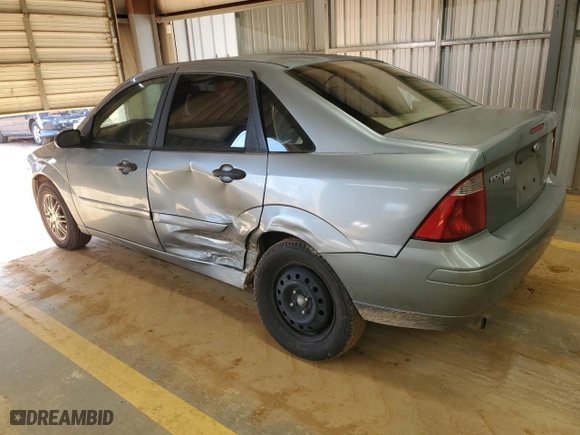 2005 Ford Focus S with VIN 1FAFP34N35W238108, listed as a Copart auction lot 44794345 with NaN miles and Salvage Title. Bid and sale history available at carsss.com. Image 2.