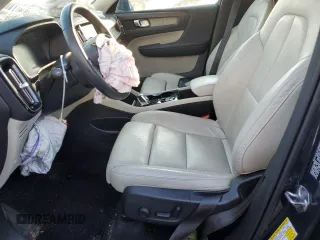 2020 Volvo XC40 Inscription z VIN YV4162UL6L2284663, wystawiony jako Copart lot #79441554 z przebiegiem Nie podano mil oraz Szkoda całkowita • Salvage title. Historia ofert i sprzedaży dostępna na DreamBid. Obrazek 7.