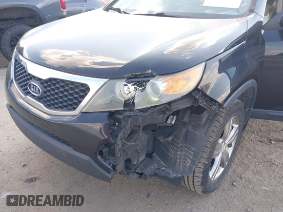 2013 Kia Sorento EX с VIN 5XYKU3A62DG348688, выставлен на аукционе IAAI как лот 42216843 с пробегом 231 471 миль миль и . История ставок и продаж доступна на DreamBid. Изображение 6.