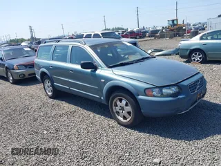 2002 Volvo V70 with VIN YV1SZ58D521073150, listed as a IAAI auction lot 42149444 with Not Provided miles and . Bid and sale history available at DreamBid. Image 1.