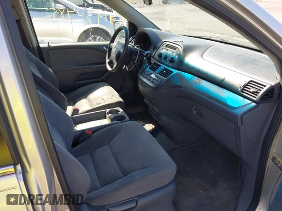 2007 Honda Odyssey EX с VIN 5FNRL38437B441110, выставлен на аукционе IAAI как лот 41930485 с пробегом 229 617 миль миль и . История ставок и продаж доступна на DreamBid. Изображение 5.