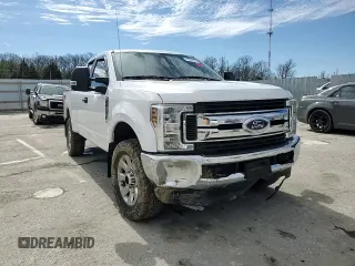 2019 Ford F-250 XL with VIN 1FT7X2B62KEF23095, listed as a Copart auction lot 47957665 with 165,939 mi miles and Salvage Title. Bid and sale history available at DreamBid. Image 11.