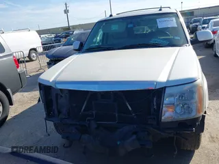 2005 Cadillac Escalade z VIN 1GYEC63TX5R114526, wystawiony jako IAAI lot #41685638 z przebiegiem 167 048 mil mil oraz . Historia ofert i sprzedaży dostępna na DreamBid. Obrazek 6.